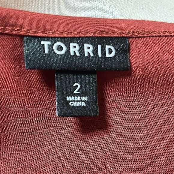 NWOT Torrid Women’s Top - Picture 9 of 11